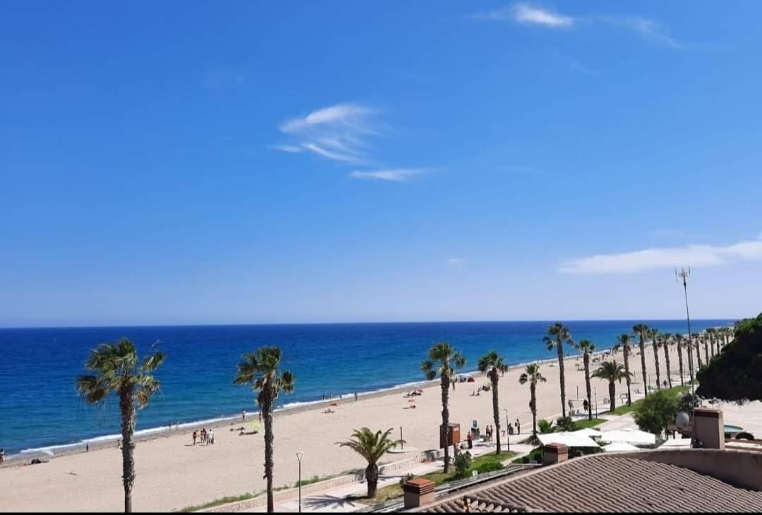 Villa Climatisee Bord De Mer Avec Piscine Privee ميامي بلاتجا المظهر الخارجي الصورة